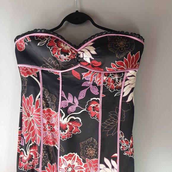Bebe 100% Silk Black Pink Strapless Floral Flowy Dress Size Large - Picture 3 of 16
